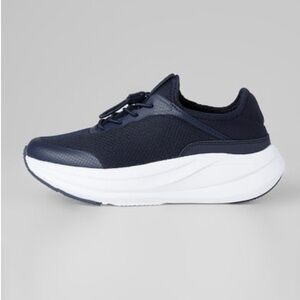 32 Degrees Sneakers